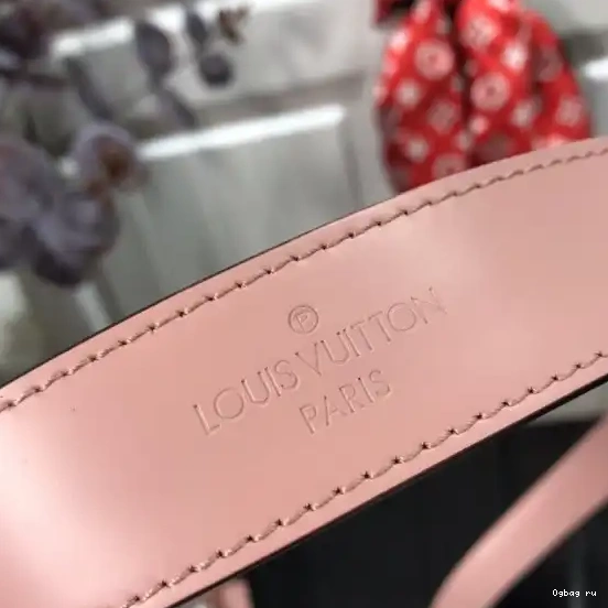 PM LOUIS VUITTON GRENELLE 0617